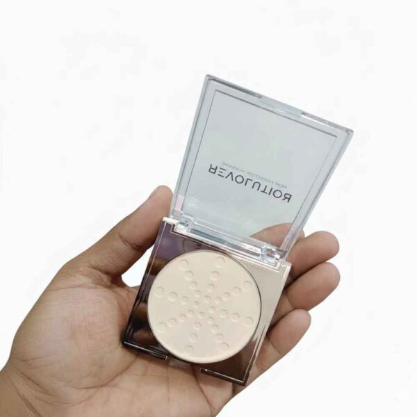 revolution bake & blot face powder