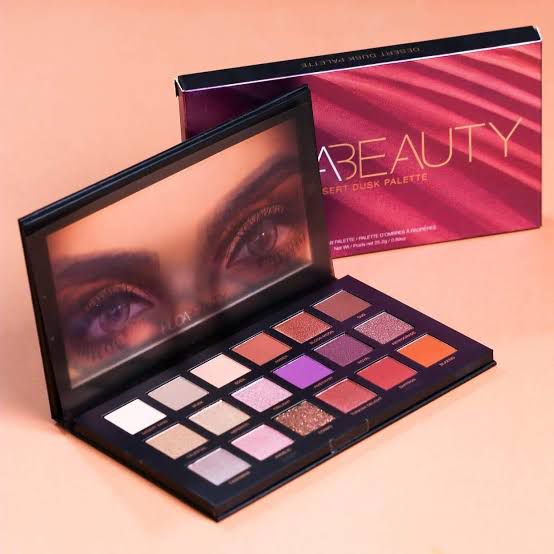 huda beauty desert dusk eyeshadow palette