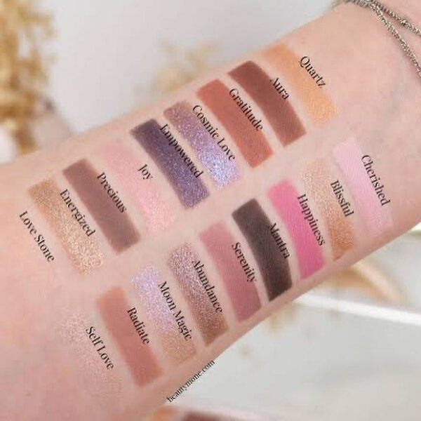 huda beauty rose quartz eyeshadow palette