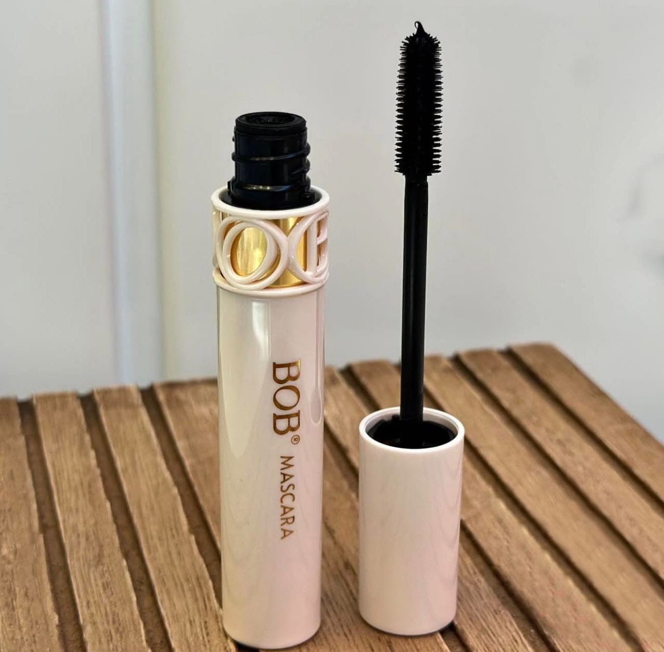 bob lengthening and lush mascara BOB mascara