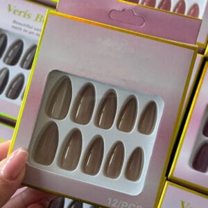 veris beauty nails2